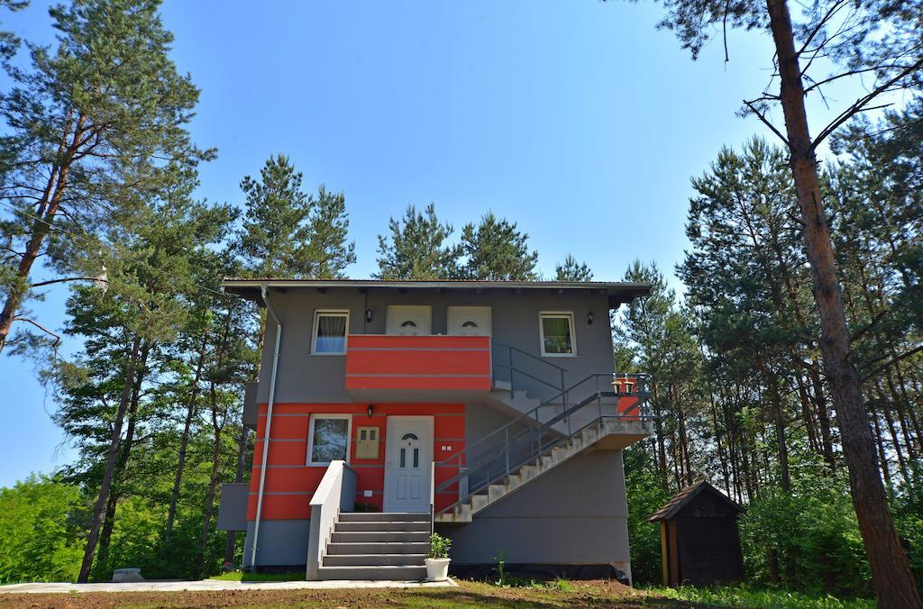 Guest House Rudine Slunj Exteriör bild
