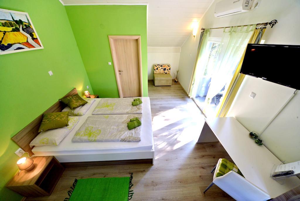 Guest House Rudine Slunj Rum bild